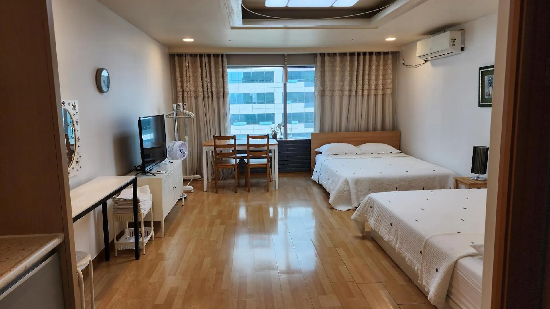 Jsm Studio Hongik Seoul
