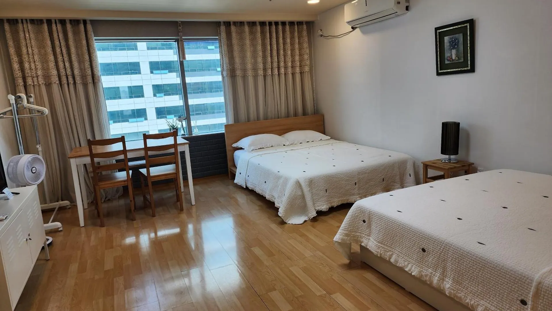 Jsm Studio Hongik Seoul Apartment
